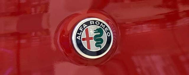 四叶草车标是什么牌子?像个四叶草车标是什么车-