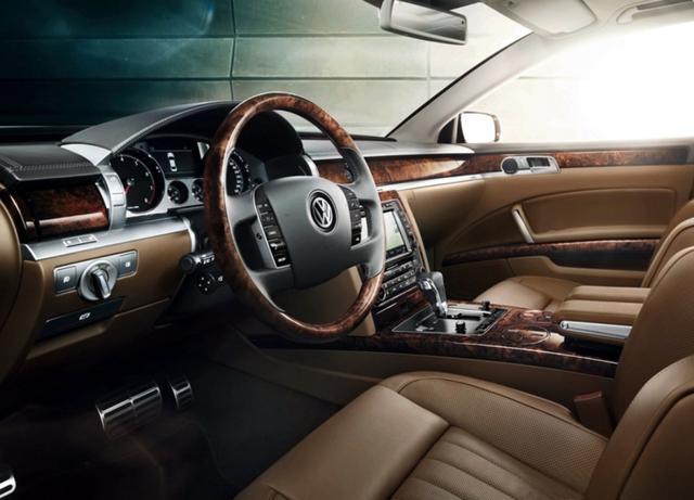 大众辉腾为什么那么贵？买辉腾都是什么人-