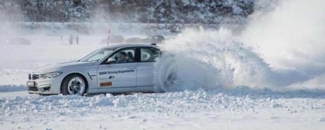 下雪天能不能开车？下雪天开车应该注意什么-