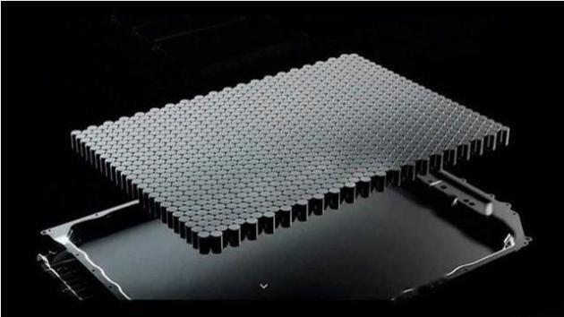 4680电池来了，什么是4680？特斯拉为何选择4680？-