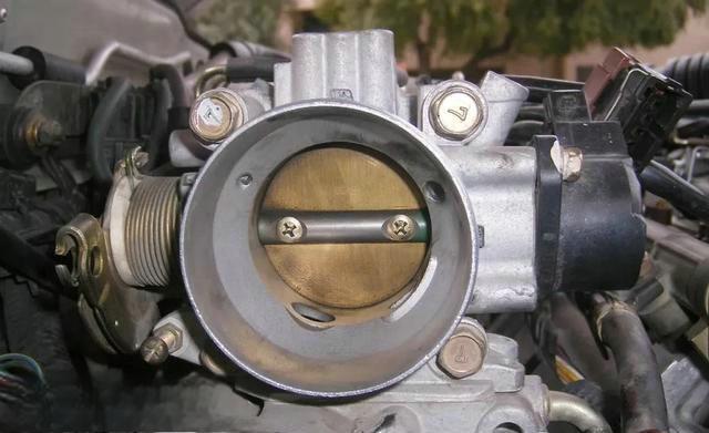 为什么拉线油门被淘汰了？有什么缺点？-