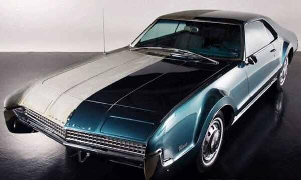 一个箭头的车标,箭头车标是什么车-