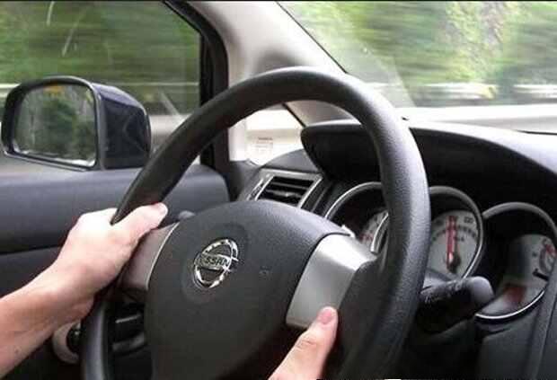 方向盘抖动原因及解决办法，方向盘左右晃动是什么原因-