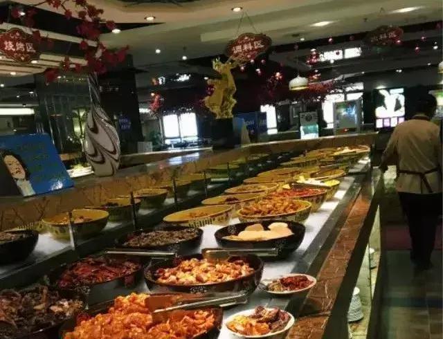 最低才28块钱!大连25家人气自助餐,花钱少,还管饱!