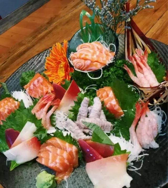 最低才28块钱!大连25家人气自助餐,花钱少,还管饱!