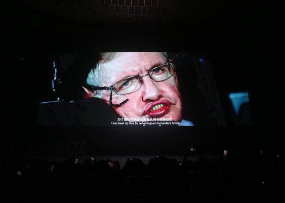 霍金再次预言地球毁灭,是天灭人还是人灭人?