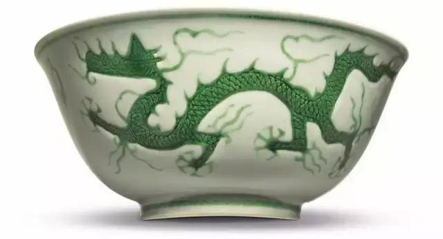 暗刻绿彩龙纹,怎么烧上去的呢