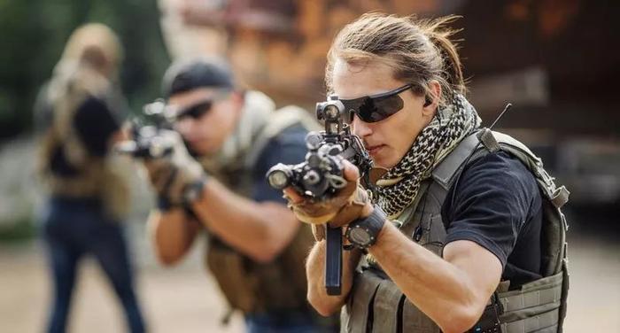 忍无可忍,以暴制暴:俄军哥萨克士兵让嗜血的车臣叛匪都恐惧