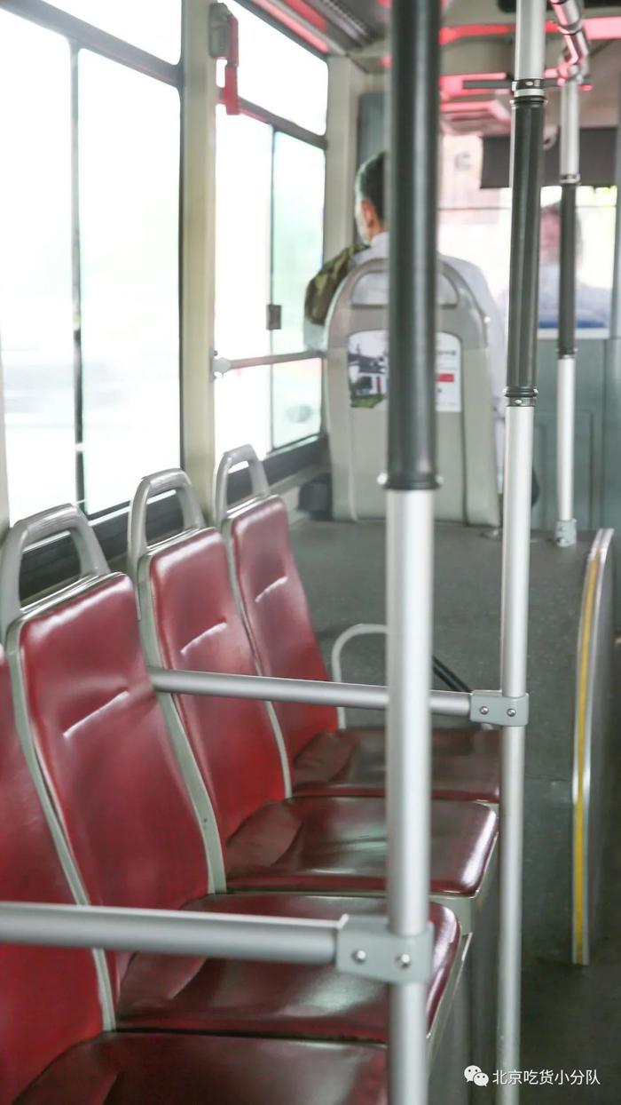 无接触公交地铁,扫码就能坐