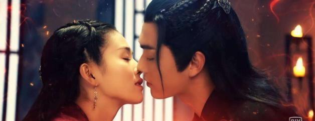 招摇大结局曝光,厉尘澜说出终极秘密,摇篮夫妇拔刀相向