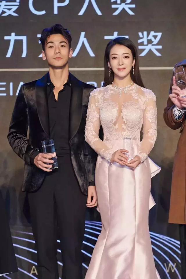 专访丨陈紫函戴向宇：专注揭底一百年，互相爆料绝不手软