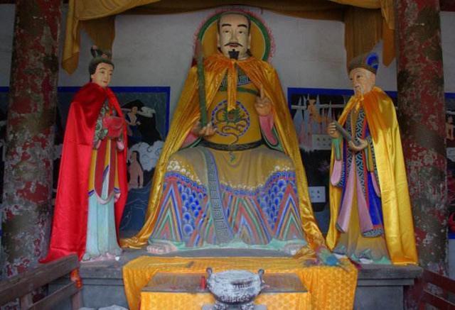 河南最傻道教圣地:不要门票,斋饭免费!寻仙问道超灵验!香火旺