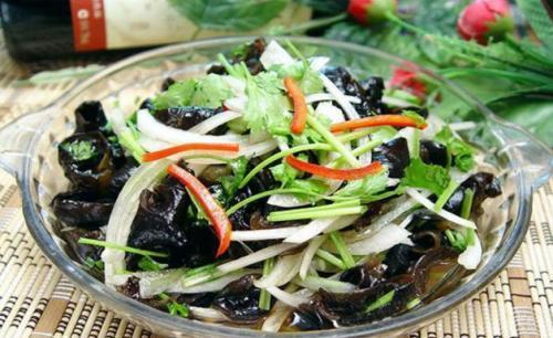 教你做馋人的“拍黄瓜”,只需一碗调料汁,让你的夏天没那么难熬