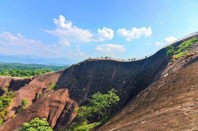 鬼斧神工湖南高椅岭，一个让你腿抖的人间仙境