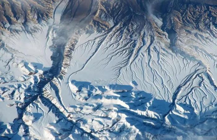 8张从太空俯拍地球的照片,在地表永远看不到这样的奇观!