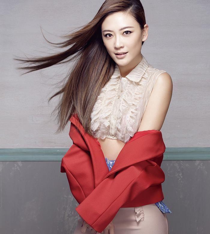 原来应采儿不姓应，宋祖儿也不姓宋，明星们的艺名和本名差很多！