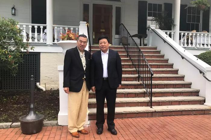 周立波律师莫虎接受王志安采访,直击游艇,枪库,某某办公室!