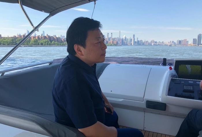 周立波律师莫虎接受王志安采访,直击游艇,枪库,某某办公室!