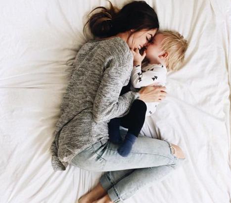 妈妈跟孩子过度亲密,有可能毁掉孩子,尤其是这4个方面