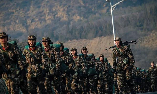 新兵拉练,一场说走就走的毕业旅行!