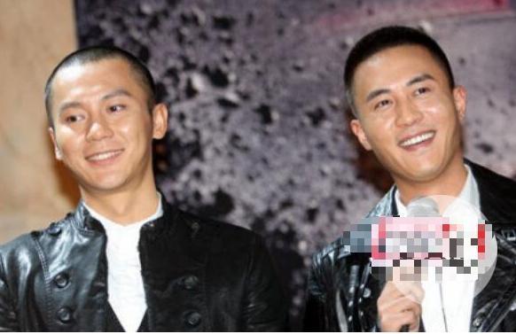 他被称为插刀教教主,当年相信心机女星,害兄弟人气一夜声名狼藉