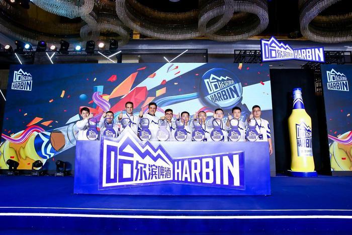 一拉就嗨 火力全开 哈啤冰萃新品全新上市,引领拉盖啤酒酷炫潮流