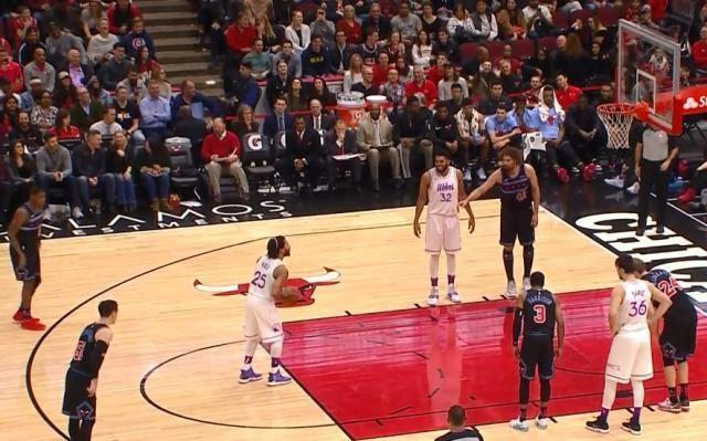 罗斯重回芝加哥！出走半生，归来仍是那个身着红袍一号的少年！