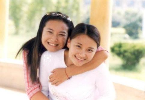 太美了!贾玲姐姐照片遭曝光 网友:这就是差距!