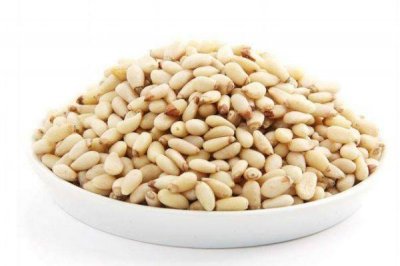 ​松子仁应该怎么挑选呢 松子仁不能和什么一起吃呢