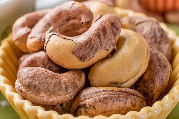 腰果一天吃多少个合适 腰果会导致消化不良吗 腰果一天吃多少个合适 腰果会导致消化不良吗