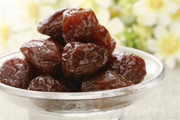 李子蜜饯的做法 李子蜜饯可以经常吃吗