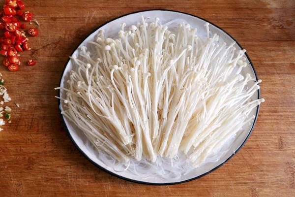 金针菇能否生吃 金针菇能否隔夜吃 金针菇能否生吃 金针菇能否隔夜吃