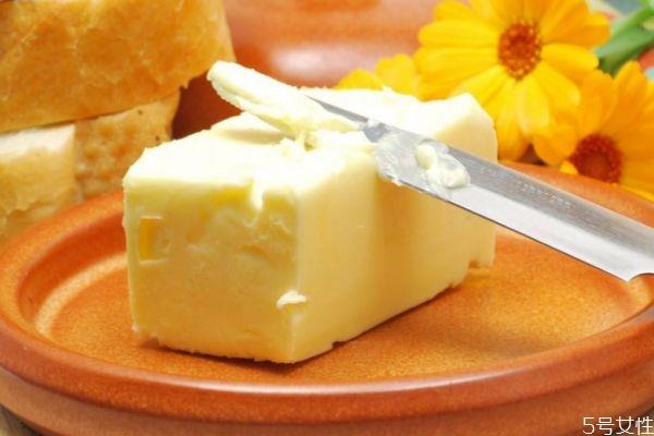 黄油可以怎么存放呢 黄油一般可以放多久呢 黄油可以怎么存放呢 黄油一般可以放多久呢
