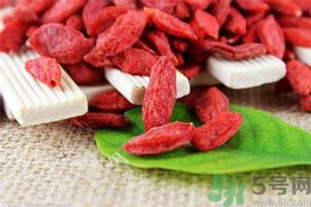 高血压能吃枸杞吗？什么人不适合吃枸杞？