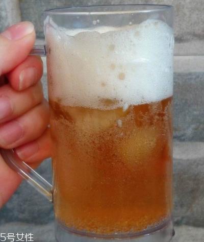 熊猫王啤酒好喝不好喝？熊猫王啤酒口味实测