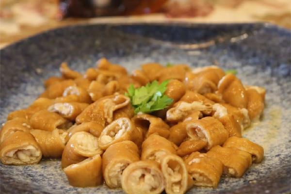 卤肥肠要不要焯水 卤肥肠要不要去油 卤肥肠要不要焯水 卤肥肠要不要去油