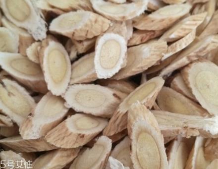 黄芪是什么味道？有点大豆味