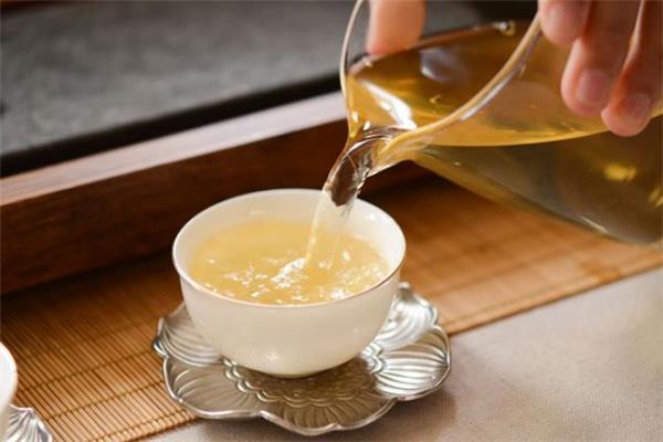 白茶是哪里产的 白茶适合什么时候喝