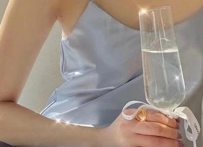 ​女人把这些交给你，就是把你当“未来老公”了，遇见了要好好珍惜