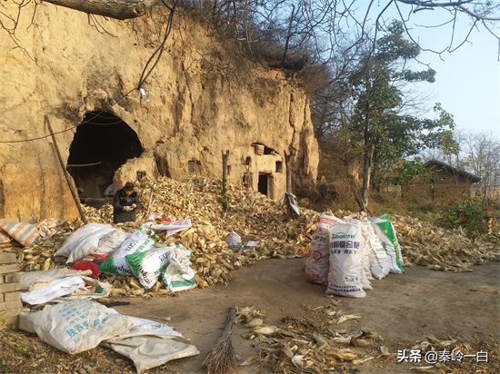 11张深山窑洞照片,让你看看留守老人们的真实生活