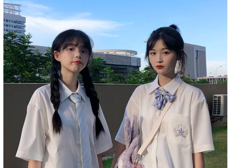 发现老公看美女直播应该怎么办？女人应该做好这两点