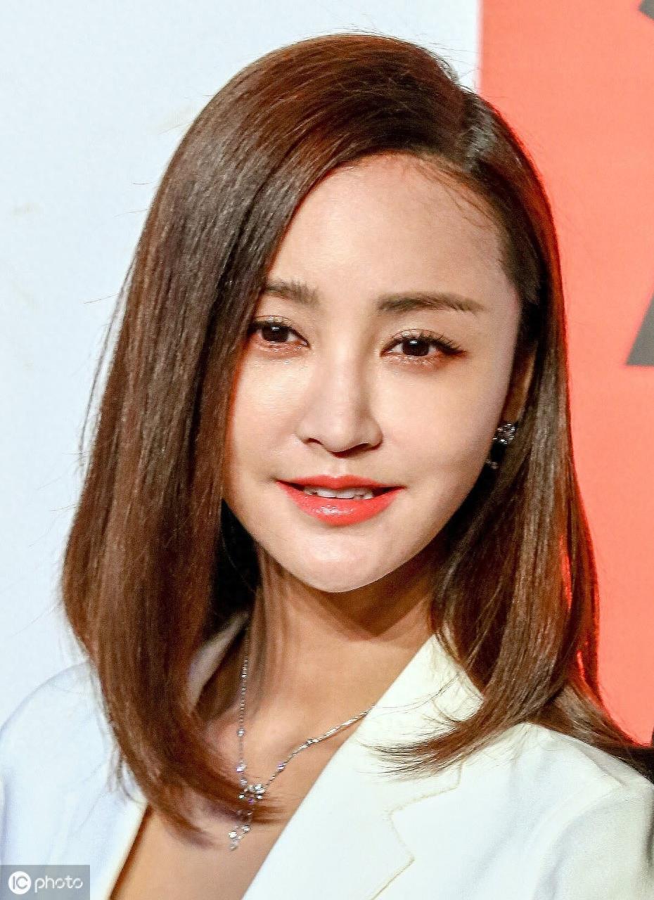 袁弘的老婆张歆艺,二婚嫁给男神,婚后被宠成公主