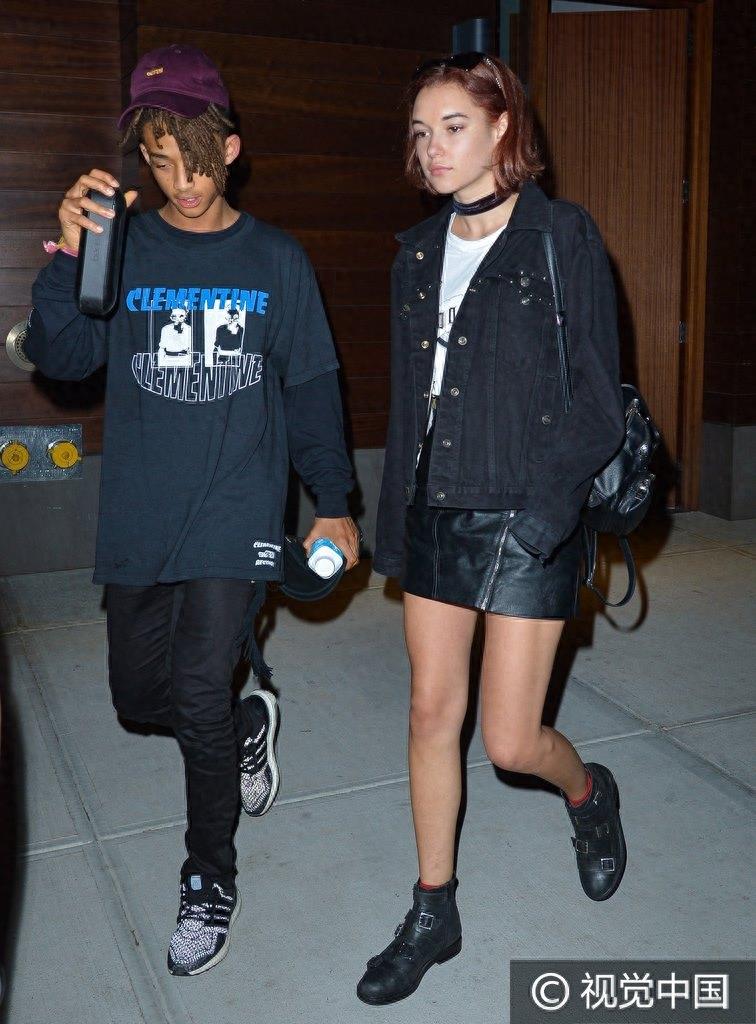 Baby别生气!贾登史密斯望女友似闹误会忙解释 Sarah冷脸不为所动