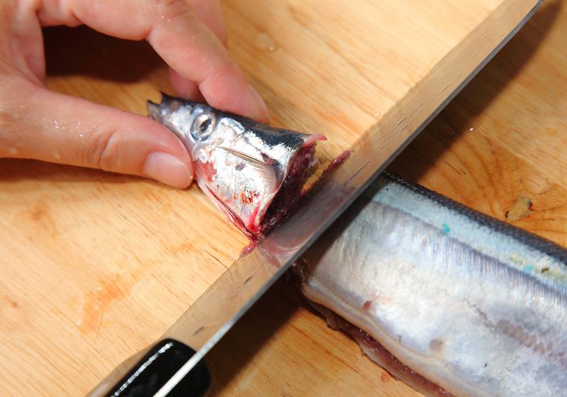 秋刀鱼怎么杀?秋刀鱼如何清洗 秋刀鱼怎么杀?秋刀鱼如何清洗