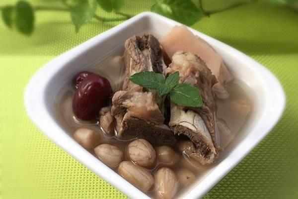 花生排骨汤怎么做好吃 花生排骨汤的做法 花生排骨汤怎么做好吃 花生排骨汤的做法