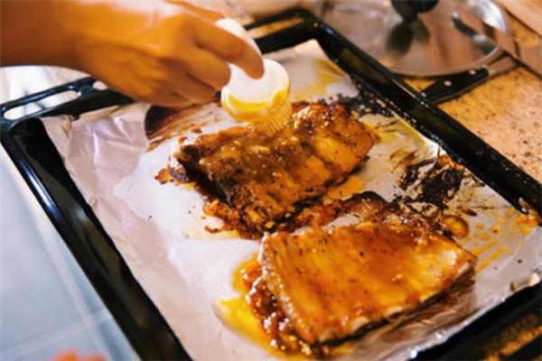 啤酒烤猪排的做法 啤酒烤猪排孕妇能吃吗 啤酒烤猪排的做法 啤酒烤猪排孕妇能吃吗