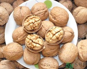 纸皮核桃和普通核桃哪个好?纸皮核桃和普通的核桃有什么区别? 纸皮核桃和普通核桃哪个好?纸皮核桃和普通的核桃有什么区别?