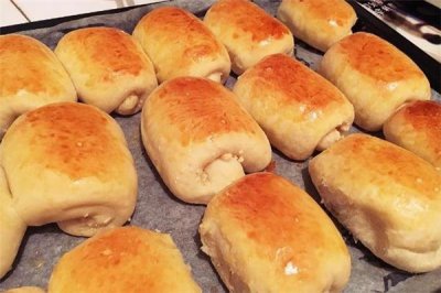 ​面包怎么刷蛋液才有光泽 面包为什么要刷蛋液