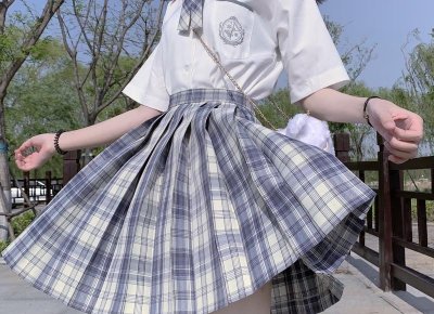 ​忧伤内涵句子说说心情短语(烦恼无聊的句子说说心情短语)