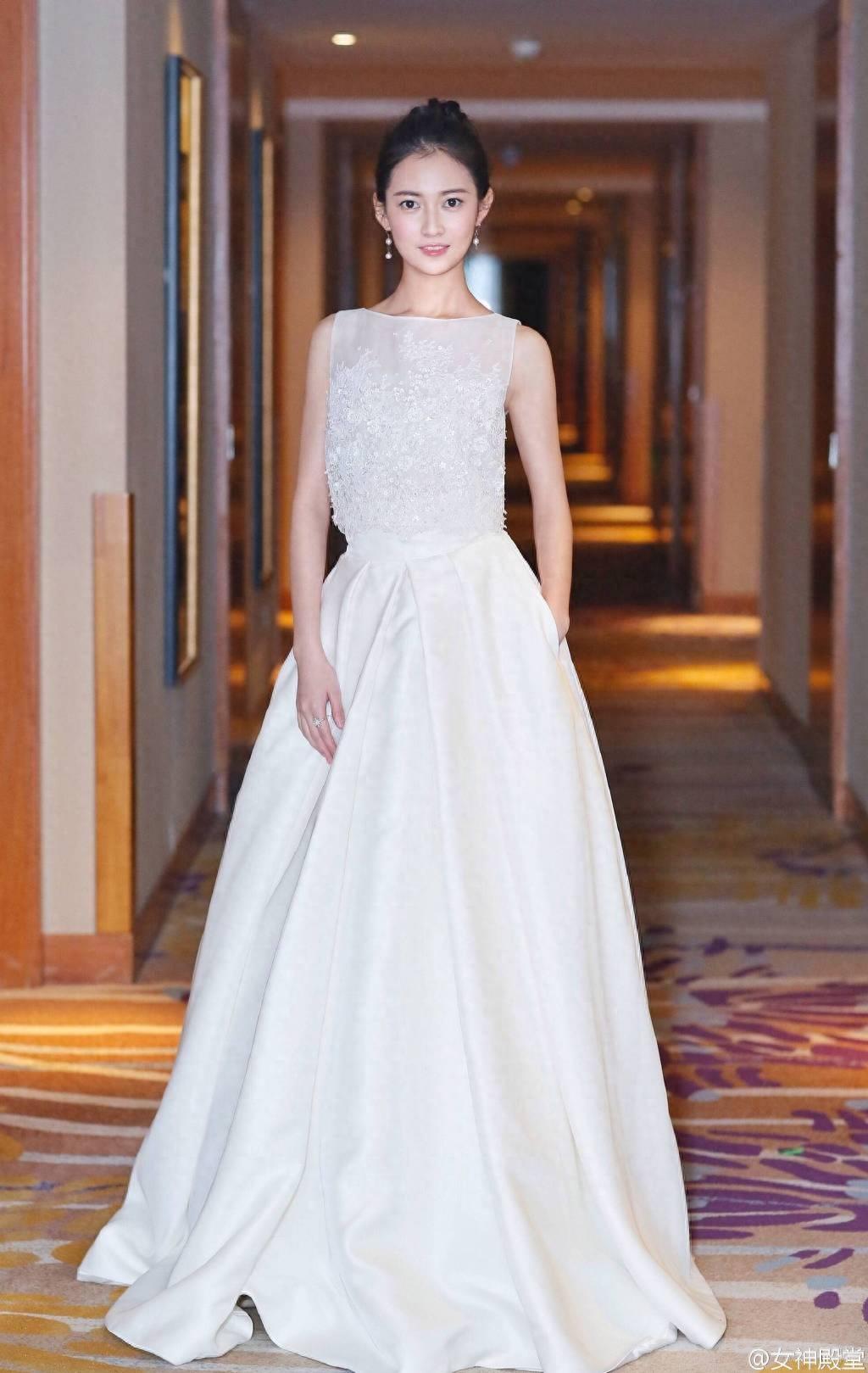 《倚天屠龙记》又要翻拍,传女主赵敏由她来扮演,大家看看满意吗